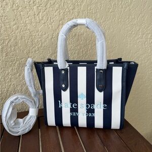 🎉HP🎉 NWT Kate Spade K6079 navy/off-white striped small tote with shoulder strap